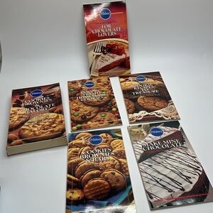 Cook books - Pillsbury Cookies Brownies & Chocolate‎ Galore Book 5 mini books